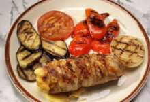 Photo of Рулет из курицы с овощами