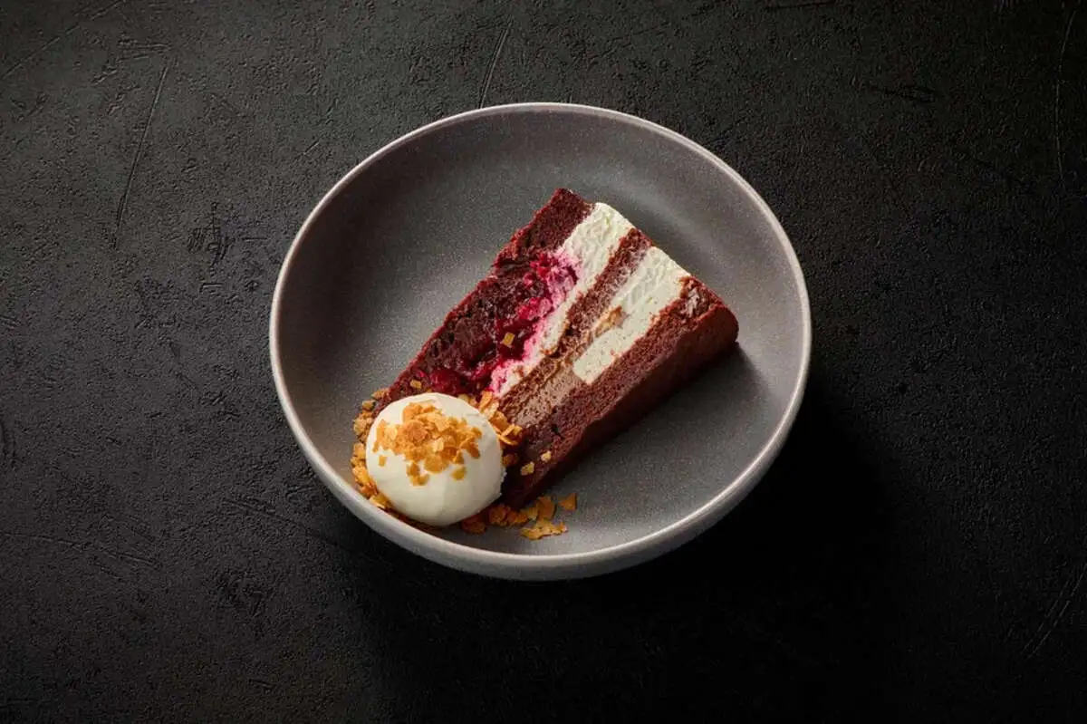 Фото 35 — Шоколадный пудинг с вишней